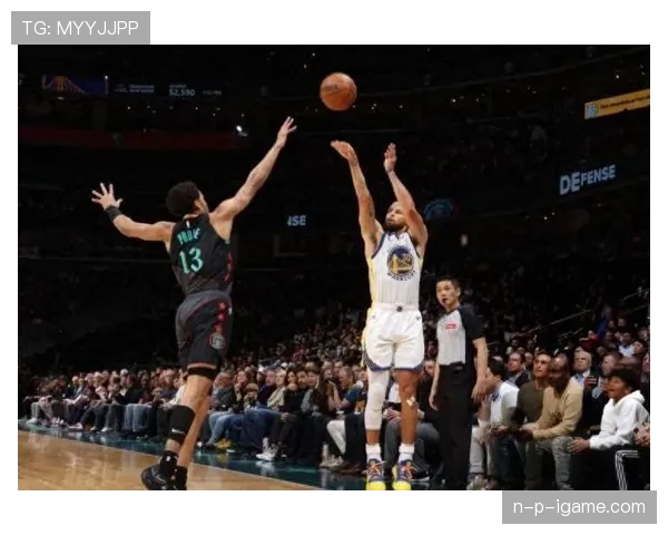 普尔华盛顿高效得分引领球队取胜，展现核心领袖风采