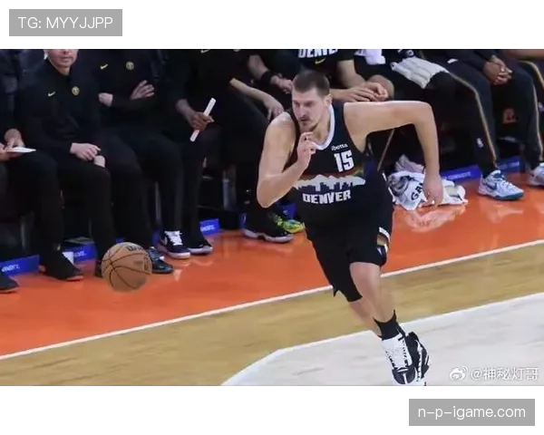 丹佛掘金队尼古拉·约基奇蝉联MVP,率队冲击总冠军 丹佛掘金队尼古拉·约基奇蝉联MVP,率队冲击总冠军