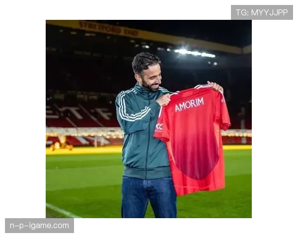 戴维斯有望续约拜仁，双方续约谈判正积极推进