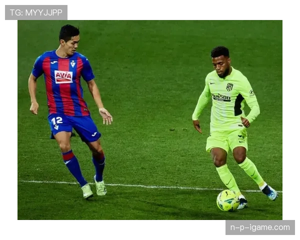 从边路到中路：菲利克斯的角色变化