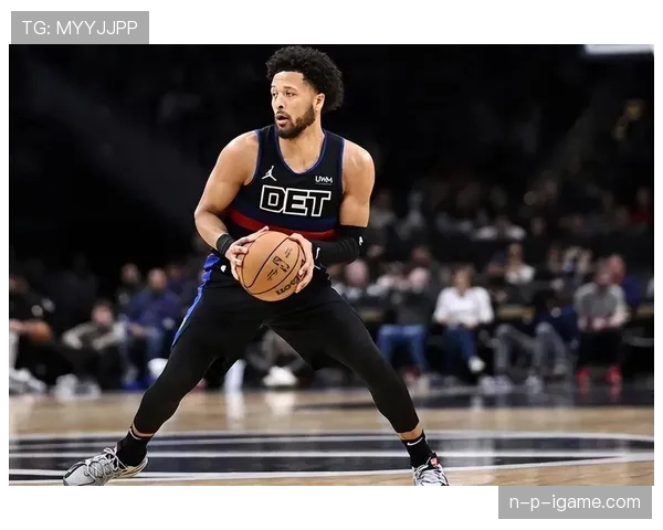 凯德·坎宁安三分拉开与队友差距，提升替补席关键得分贡献