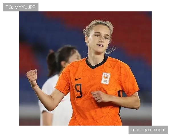 拉皮诺又穿那件亮片夹克去超市了，这姐是真不在乎别人怎么看啊