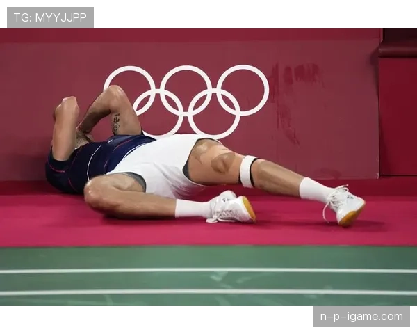 鲍春来赛场像明星，私下却像隔壁大叔，这反差让我想打听他家账本